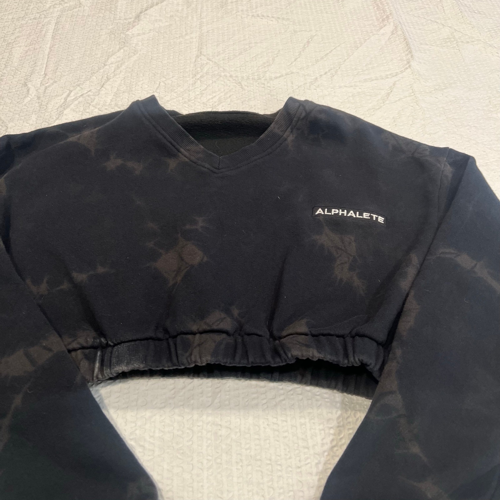 Alphalete V Neck Pullover Cropped Hoodie Size M Black Tie Dye — image 3 of 8